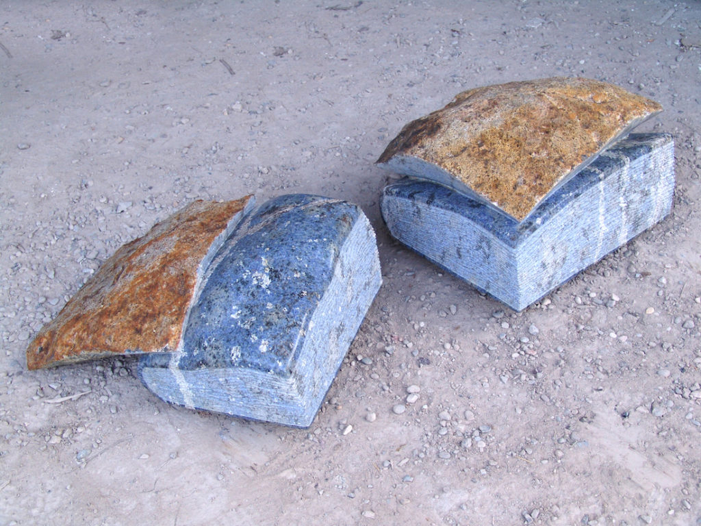 Kubach-Wilmsen Skulpturen, Blaue Steingeschichten, 2013