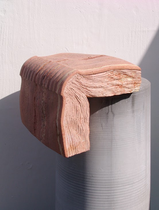 Kubach-Wilmsen Skulpturen, Steinbuch Kapitell, 2005
